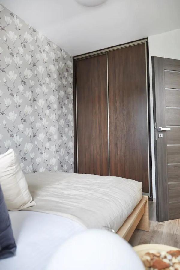P&O Serviced Apartments Siedmiogrodzka III Varsovia Exterior foto